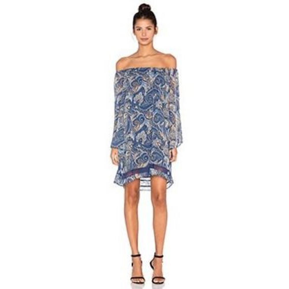 Alice +Olivia revolve cari dress in mosaic paisley casual off the shoulder small